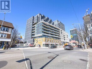Building Photo - 8-208 Manor Rd W