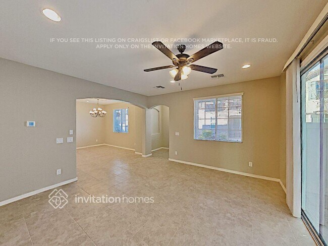 Foto del edificio - 832 S Henry Ln