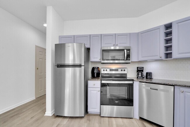 Foto del edificio - 8260 Mulligan Cir