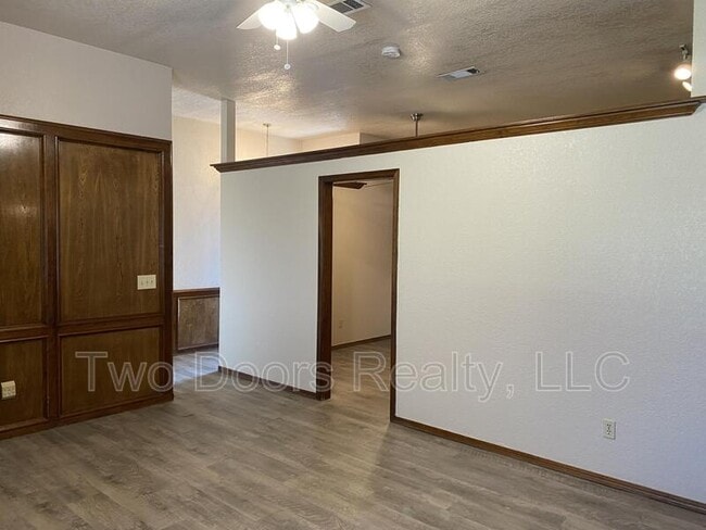Foto del edificio - 1121 SW 100th Terrace