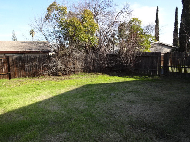 Building Photo - NICE DUPLEX IN CITRUS HEIGHTS OFF ZENITH &...