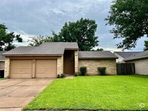 Building Photo - 17310 Pastoria Dr