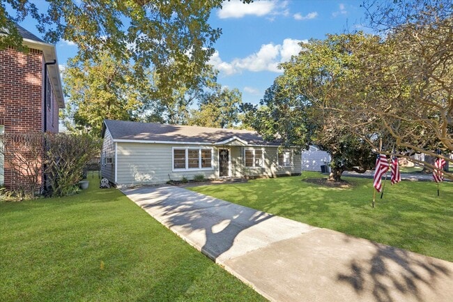 Building Photo - 5122 Locust St