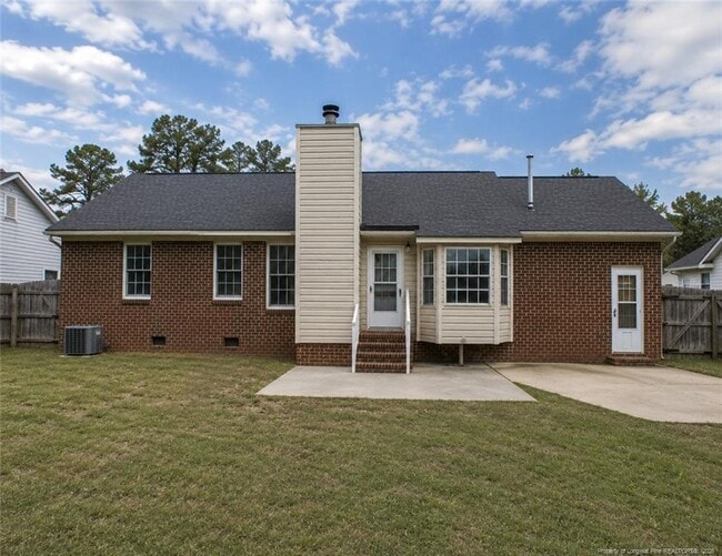 Building Photo - 5133 Thackeray Dr