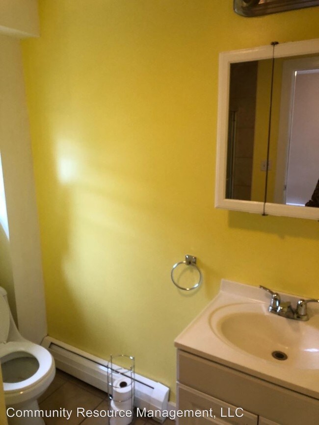 Building Photo - 2 br, 1 bath Apartment - 111 Grant Street