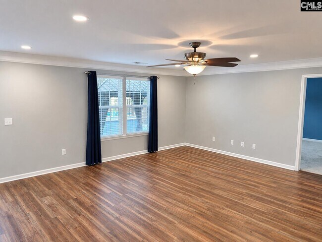 Foto del edificio - 168 Regency Dr