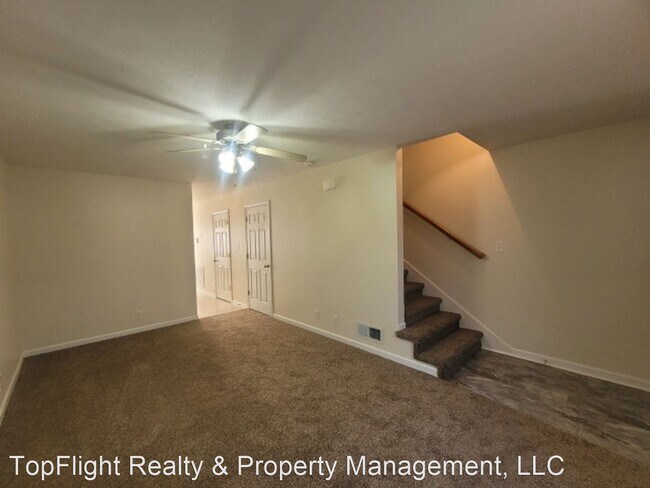 Building Photo - 2 br, 1.5 bath Apartment - 1205 Ash Ridge ...