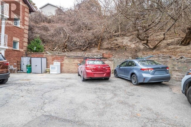 Building Photo - 6 Garrow Ave