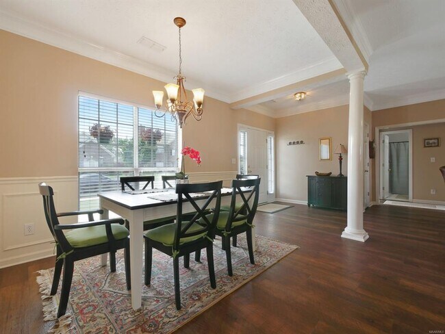 Foto del edificio - 8549 Hampshire Dr