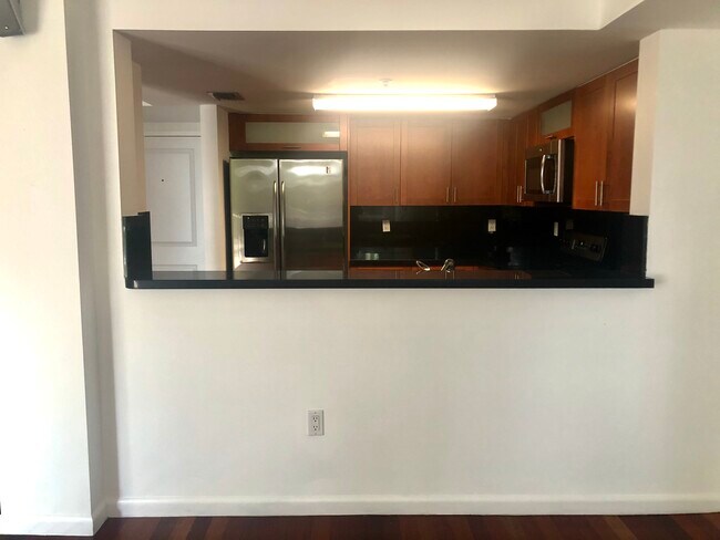 Foto del edificio - 1555 N Treasure Dr