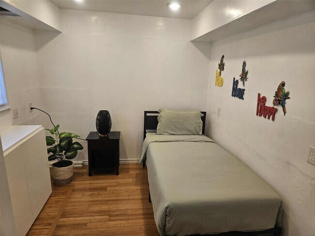 Foto del edificio - 812 Marlin St