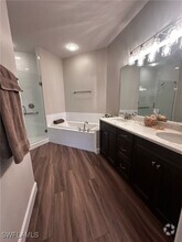 Building Photo - 9241 Bayberry Bend