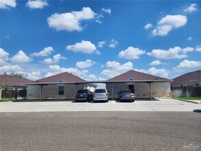 Building Photo - 1301 W Garfield Ave