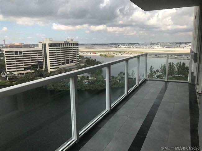 Foto del edificio - 5077 NW 7th St