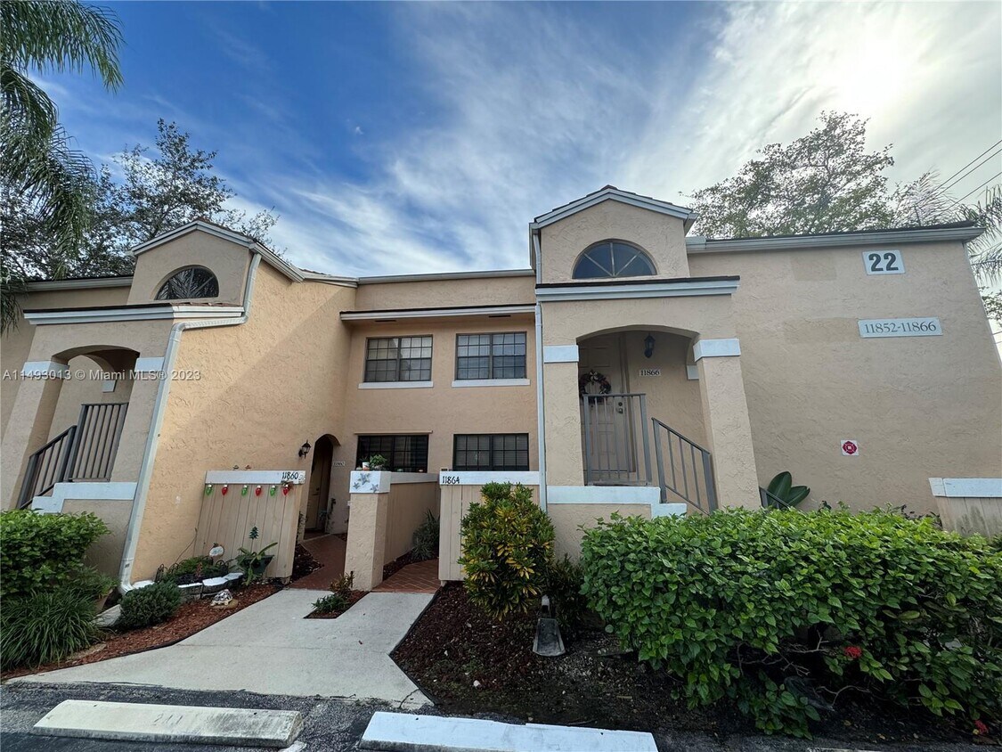 Primary Photo - 11864 NW 11th St