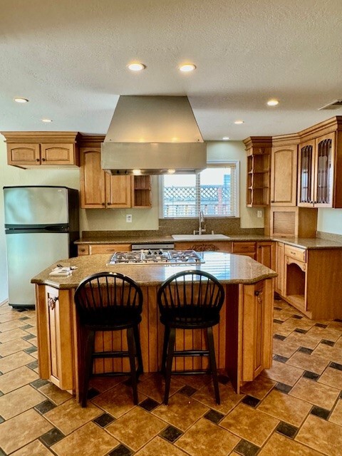 Building Photo - 2354 Pinnacle Dr