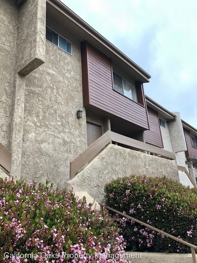 Foto del edificio - 735 County Square Dr