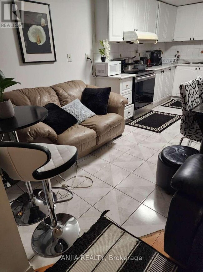 Building Photo - 81 Brimstone Crescent