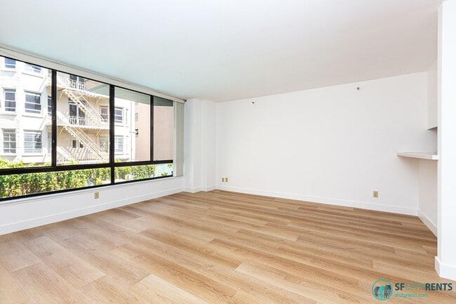 Building Photo - 900 Bush St