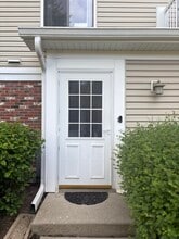 Building Photo - 403 Stevenson Pl