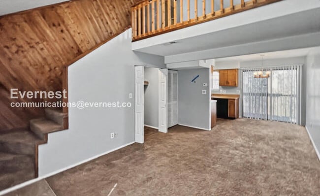 Foto del edificio - 3309 Pinewood Terrace