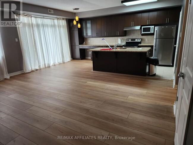 Building Photo - 170 Hornchurch Ln