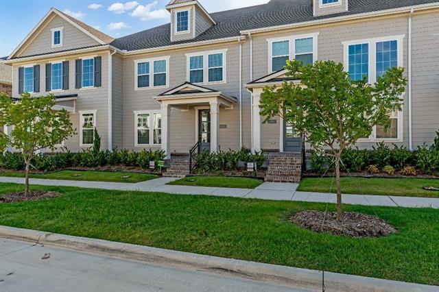 Foto principal - 8894 Scarp Hl Ln
