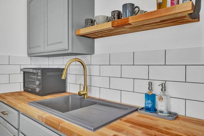 Foto del edificio - 14 S Swinton Cir