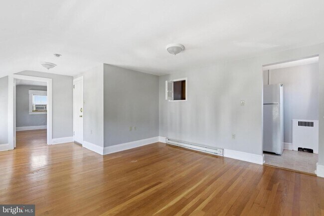 Foto del edificio - 142 N Washington St