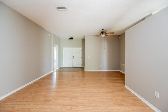 Foto del edificio - 12019 Butler Woods Cir