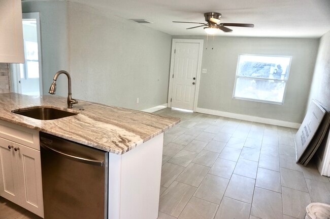 Building Photo - 506 Engman St