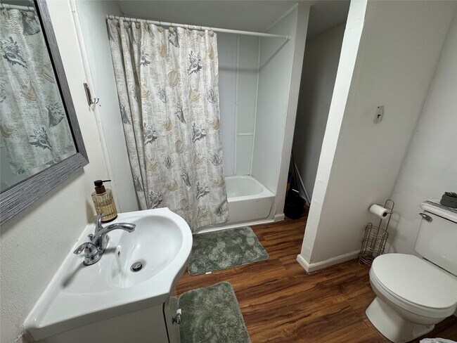 Foto del edificio - 411 W Pearce St