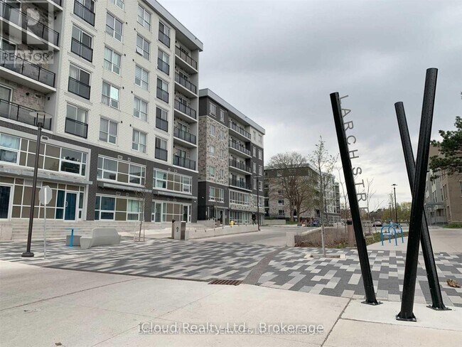 Building Photo - 275 Larch St