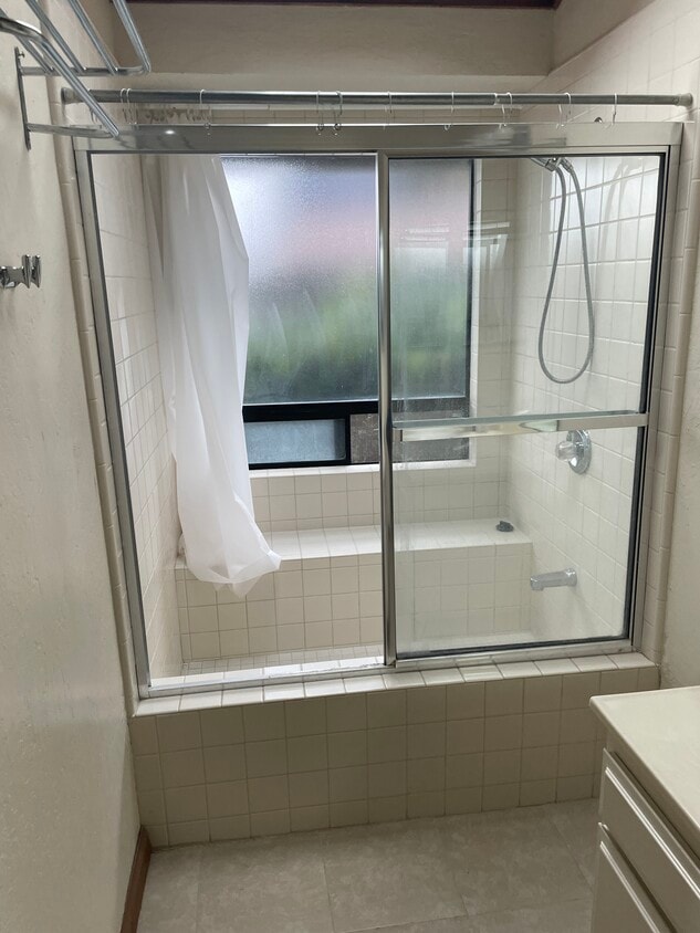 Foto principal - 7537 Jerez Ct