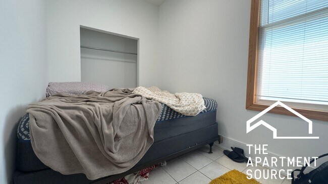 Foto del edificio - 1634 N Whipple St
