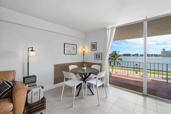 Foto del edificio - 917 N Flagler Dr