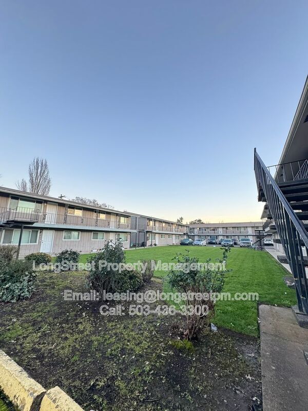 Foto del edificio - 970 NW Garfield Ave