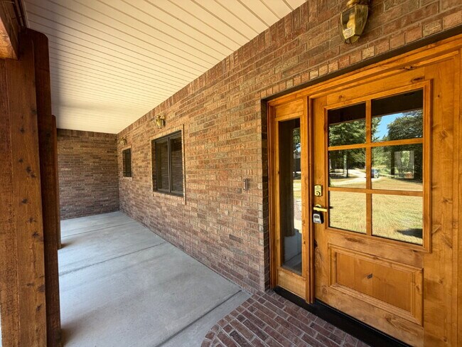 Foto del edificio - 2130 Carlton Rd