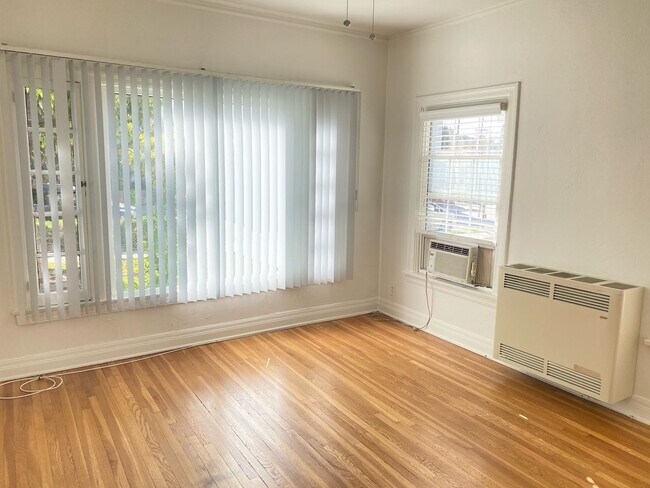 Foto del edificio - 1157 N Maryland Ave
