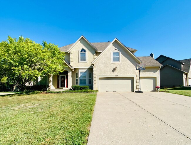 Building Photo - {8514}  Village of Kensington + Finished B...