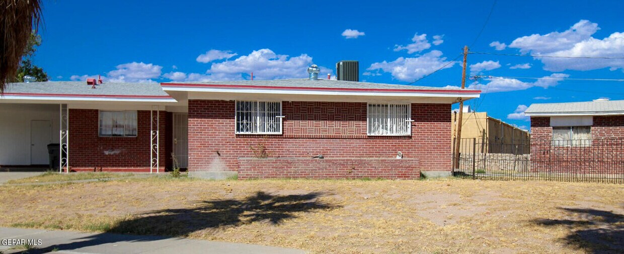 Primary Photo - 3528 Dundee St