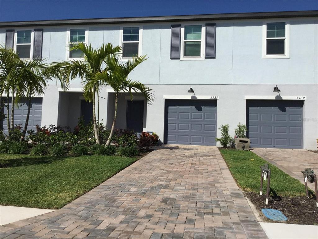 Foto principal - 5523 Tripoli Dr