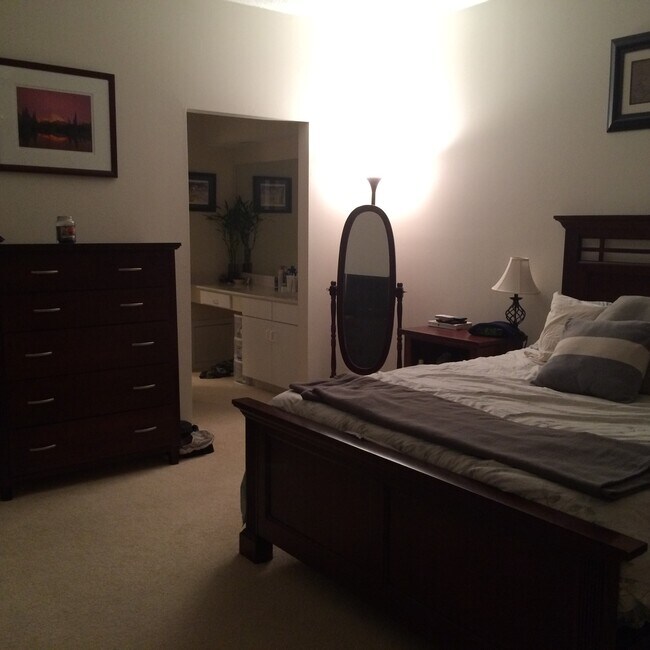 Foto del edificio - 2325 W Great Neck Rd