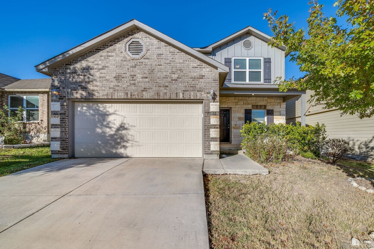 Primary Photo - 3-BEDROOM HOME IN CROSSING AT WINDCREST