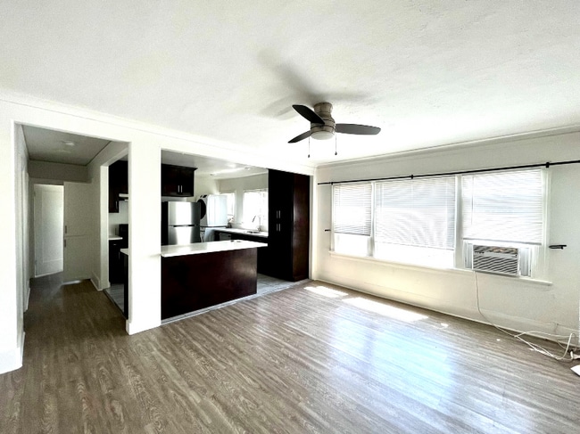 Photo - 855 1/2 W 43rd Pl Apartment