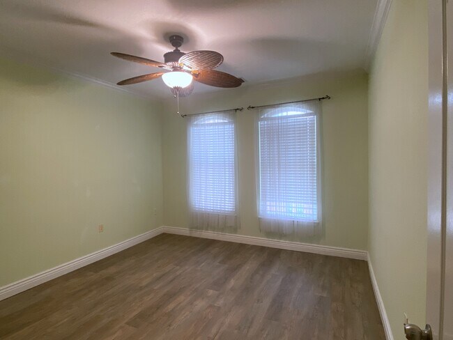 Foto del edificio - 2755 Via Capri #1235