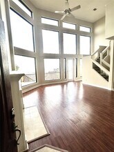 Building Photo - 807 Kipp Ave