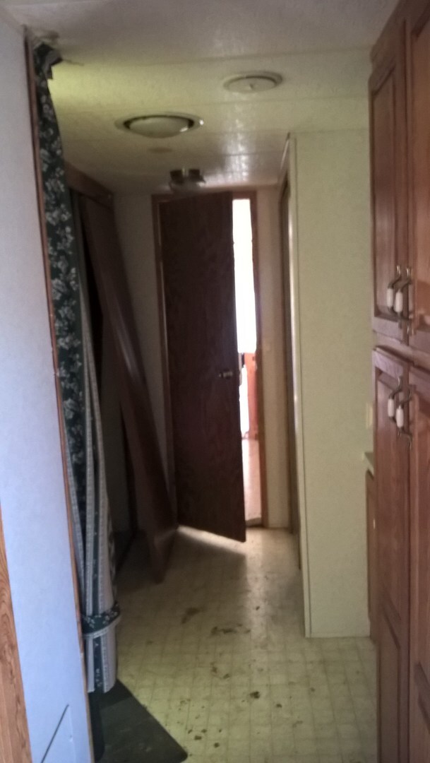 Foto del edificio - ROCKPORT, IL - Cottage Approx. 2 Acres In ...