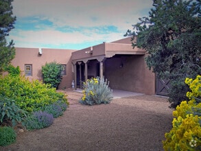 Building Photo - 25 Hondo Trail