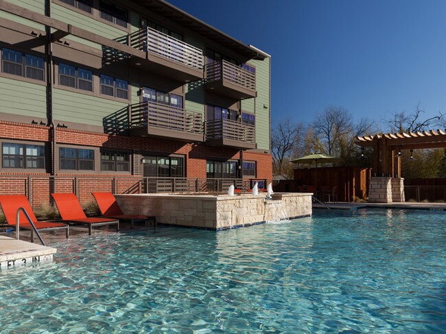 Bellrock Arts Apartments Dallas, TX